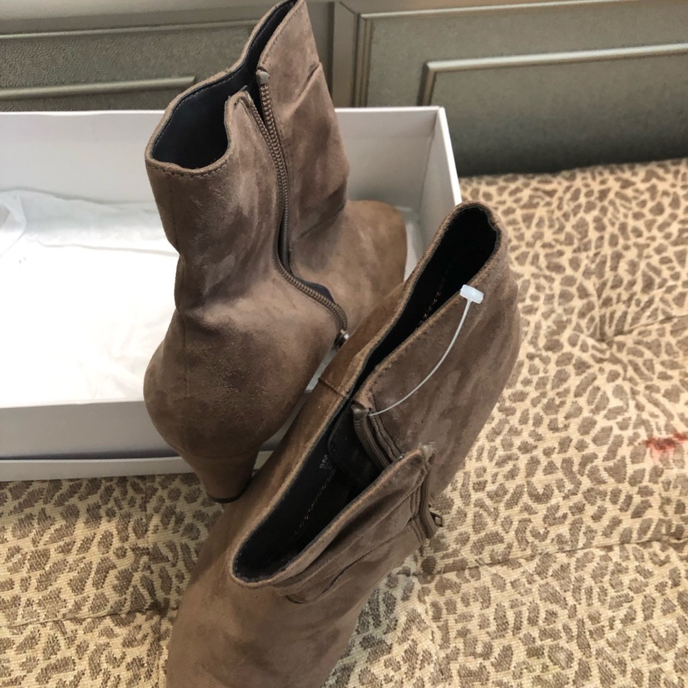 AEROSOLES Brown Suede Ankle Booties with Side Zip